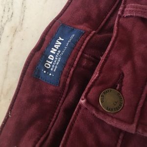 Old Navy Rockstar Mid Rise Maroon Pants Size 8 GUC